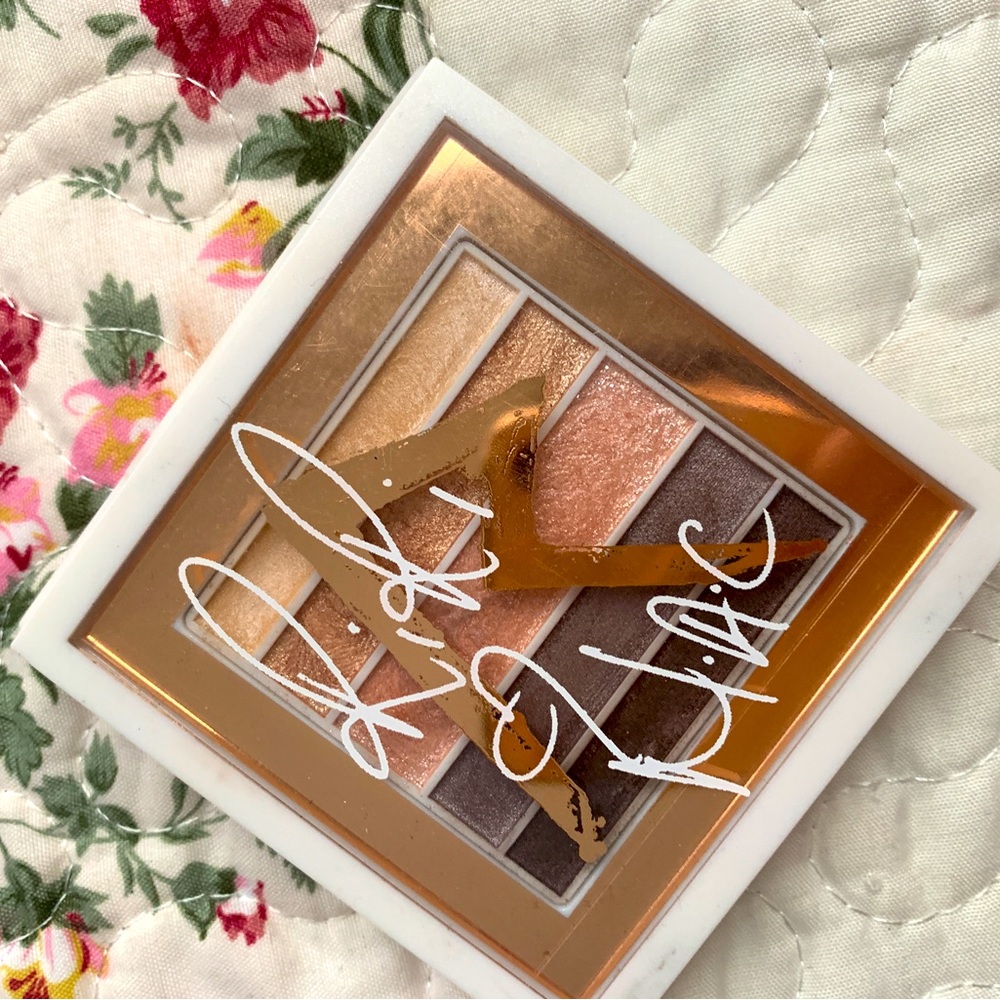 MAC x RiRi Rihanna Eyeshadow Shimmer Palette